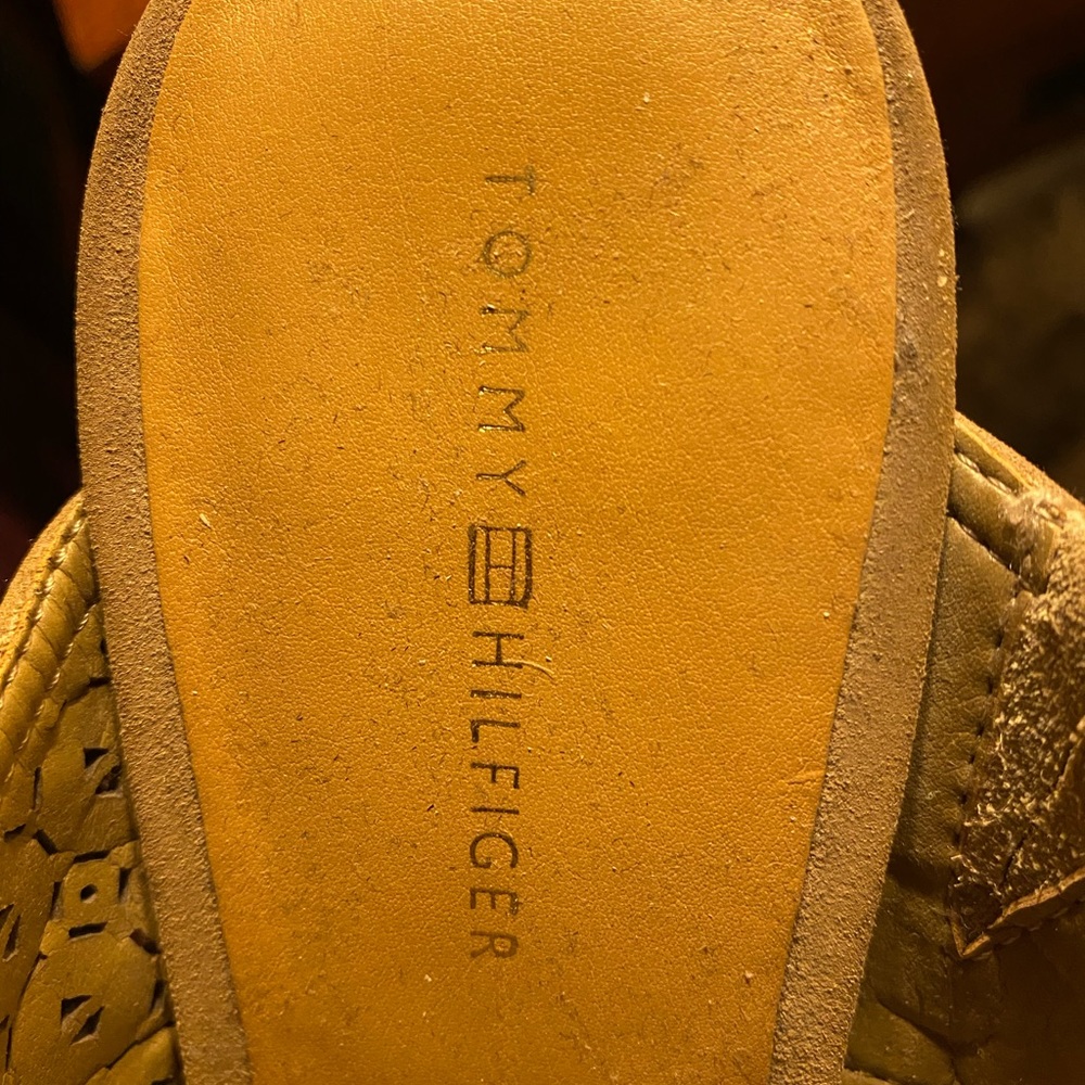 Tommy Hilfiger chunky heels. Size 9 great condition.